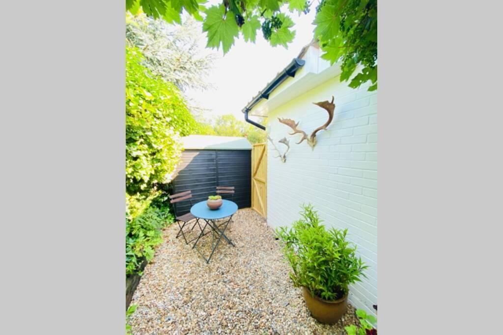 The Yellow Door Whitstable - Peaceful Retreat Close To Beach ภายนอก รูปภาพ